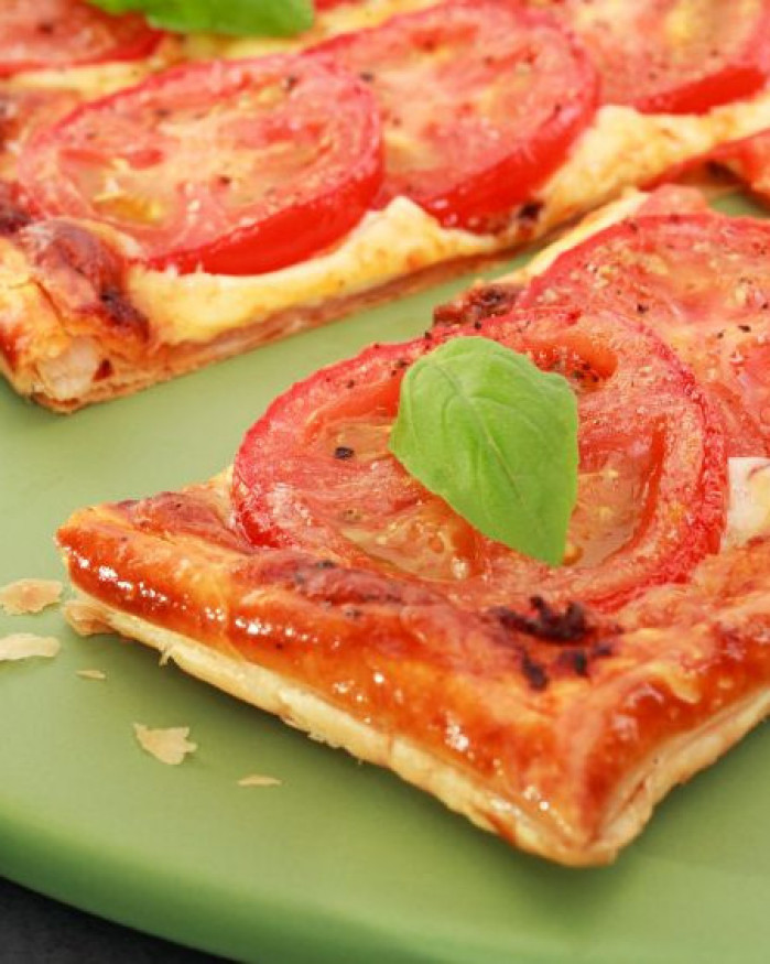 Tarte fine tomate mozzarella